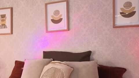 Snapshot of veesimons_dh chatting on 10.20.25 Vee Simons online show from 10.20.25