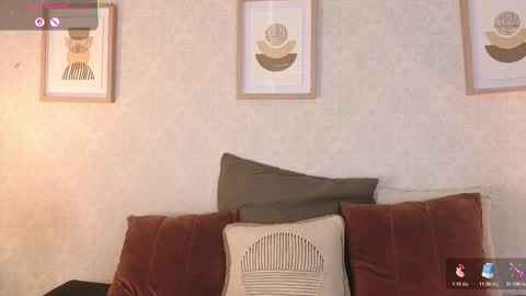 Snapshot of veesimons_dh chatting on 11.13.25 Vee Simons online show from 11.13.25