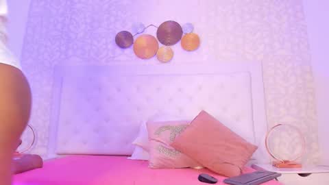   online show from 11.06.25