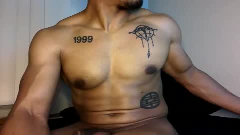 Vegas Love online show from 12.04.25