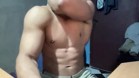 Snapshot of veilofstrength11 chatting on 10.31.25 veilofstrength11 online show from 10.31.25