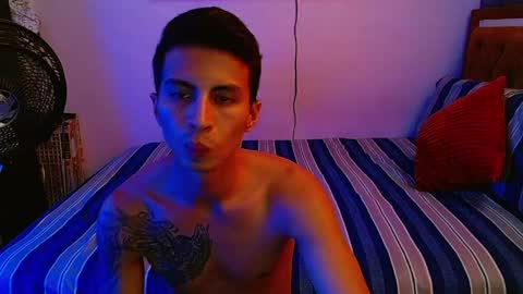 velk_hot1 online show from 05.23.26