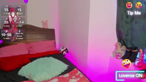 Snapshot of vella_sex chatting on 11.07.25 Vella online show from 11.07.25