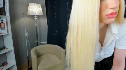 Hi im Hannah online show from 02.26.26