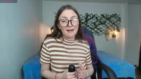 Sophi  online show from 04.06.26