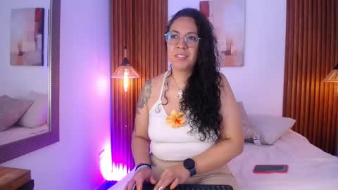 Emma Curly online show from 04.29.26