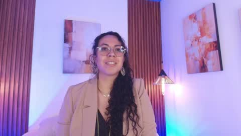 Emma Curly online show from 05.11.26