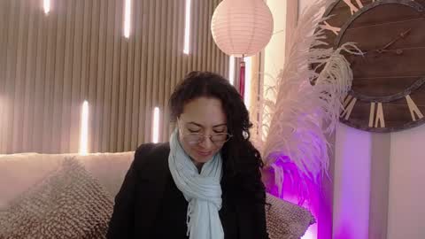 Emma Curly online show from 05.12.26