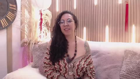 Emma Curly online show from 05.15.26