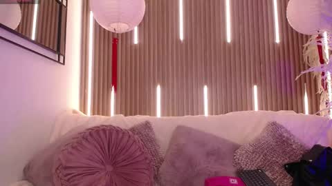 Emma Curly online show from 05.19.26
