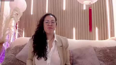 Emma Curly online show from 05.22.26