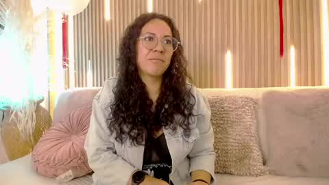Emma Curly online show from 05.25.26
