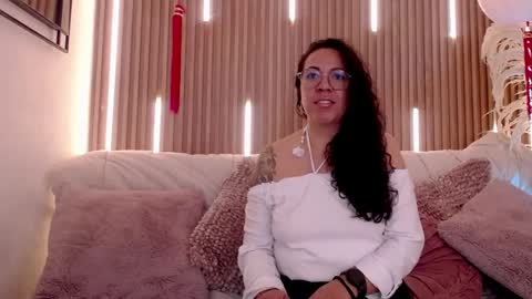 Emma Curly online show from 05.27.26