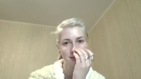 Velvet Pearl online show from 07.11.26