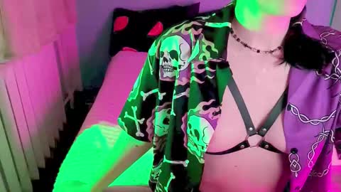 Violet online show from 01.21.25