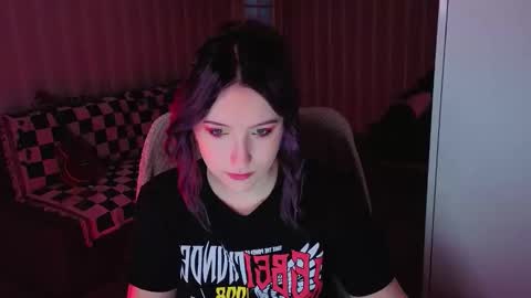 Violet online show from 05.11.26