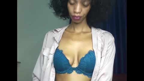 Snapshot of velvetbrownn chatting on 04.13.26 velvetbrownn online show from 04.13.26