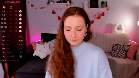 Snapshot of velvetcherry_ chatting on 11.15.25 Mia online show from 11.15.25