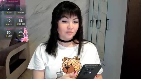 Snapshot of velvetmila chatting on 02.26.26 VelvetMila online show from 02.26.26