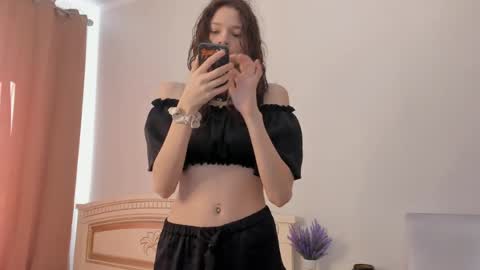 Kelly online show from 04.12.26