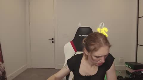 VelvetTGirl online show from 02.20.26