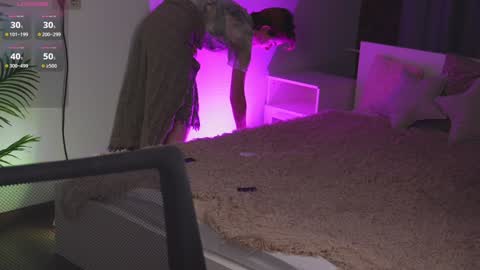 Snapshot of velvetvalkyries chatting on 12.11.24 CLEOshort hair TIna long hair online show from 12.11.24