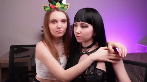 Snapshot of velvetvalkyries chatting on 12.22.24 CLEOshort hair TIna long hair online show from 12.22.24
