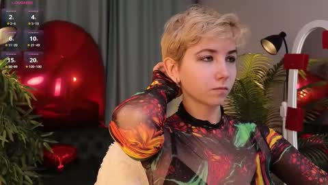 Snapshot of velvetvalkyries chatting on 02.15.25 CLEOshort hair TIna long hair online show from 02.15.25