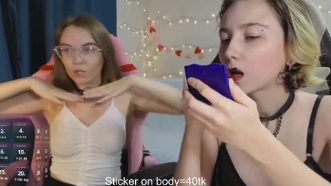 Snapshot of velvetvalkyries chatting on 11.16.25 CLEOshort hair TIna long hair online show from 11.16.25