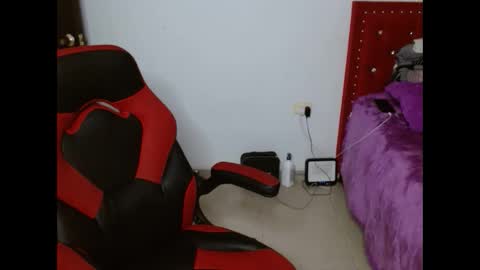 venecasexy44 online show from 04.16.26