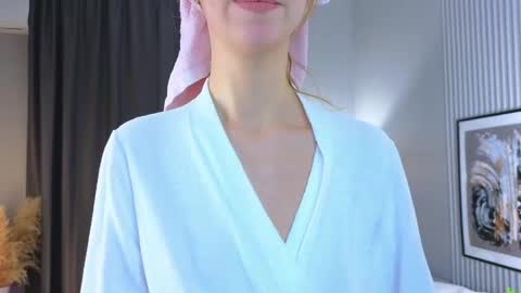 Venelopa online show from 02.18.25