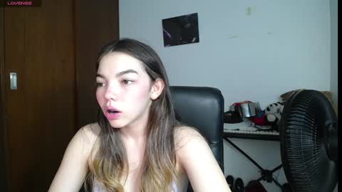 Snapshot of venelope1 chatting on 02.03.25 Venelope 3 online show from 02.03.25