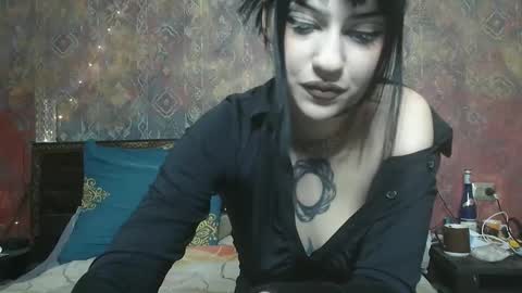 Snapshot of venera_goddess chatting on 11.23.25 Naly online show from 11.23.25
