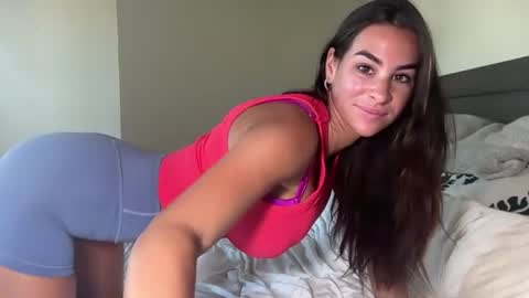 Snapshot of venessaempire chatting on 06.17.26 Venessa online show from 06.17.26