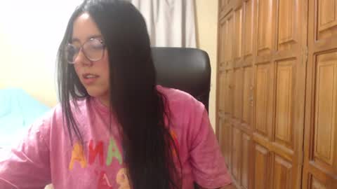 Snapshot of venus_cat_ chatting on 07.05.26 Venus online show from 07.05.26