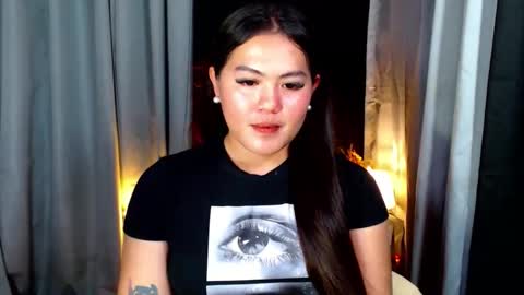Snapshot of venus_colly chatting on 04.17.26 I am Colly Your mystery girl online show from 04.17.26