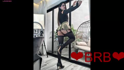 Snapshot of venus_flame chatting on 04.23.26 VENUS online show from 04.23.26