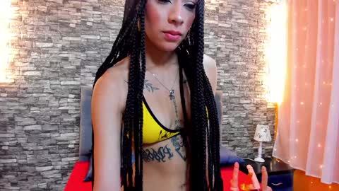 Snapshot of venus_medussa chatting on 12.18.24 Medussa online show from 12.18.24