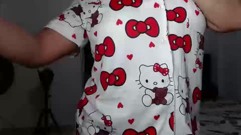 venus_menoza online show from 10.17.25