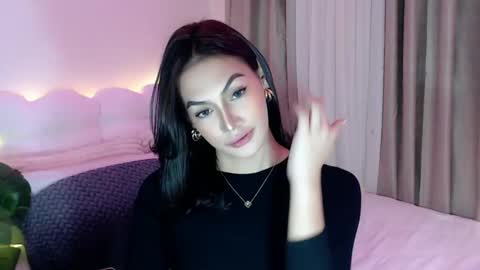 Venus Sunrise Bombshell online show from 04.01.26