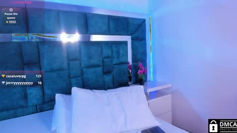 Snapshot of venus_velez chatting on 01.15.25 Venus online show from 01.15.25