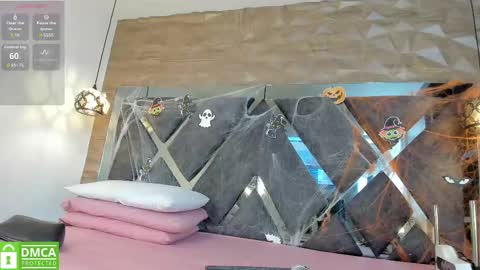 Snapshot of venus_velez chatting on 10.29.25 Venus online show from 10.29.25