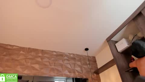 Snapshot of venus_velez chatting on 11.13.25 Venus online show from 11.13.25