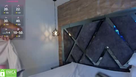 Snapshot of venus_velez chatting on 11.26.25 Venus online show from 11.26.25