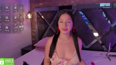 Snapshot of venus_velez chatting on 04.21.26 Venus online show from 04.21.26