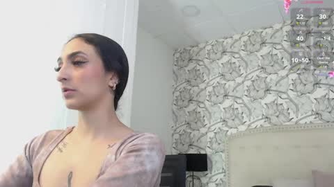 Snapshot of venusandrea29 chatting on 05.04.26 Venus online show from 05.04.26