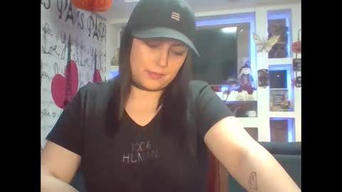 VENUSINA07 online show from 10.20.25