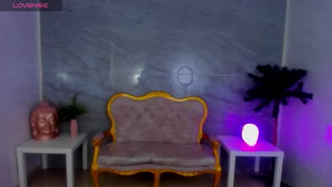 venuss online show from 10.30.25