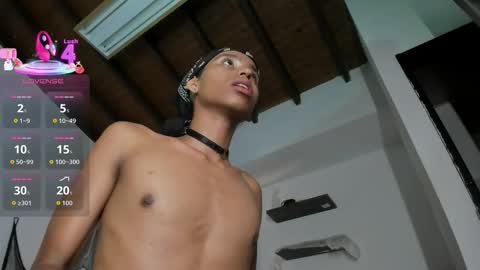 venuss_03 online show from 10.26.25