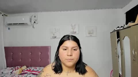 Snapshot of venuswilliamx chatting on 12.18.24 venus online show from 12.18.24